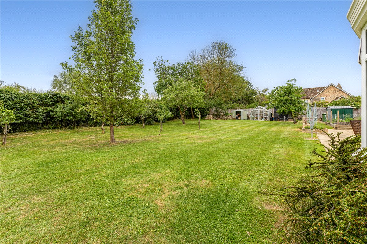 4 bedroom Bungalow, Chapel Road, Great Eversden, CB23 - Available, Image 14