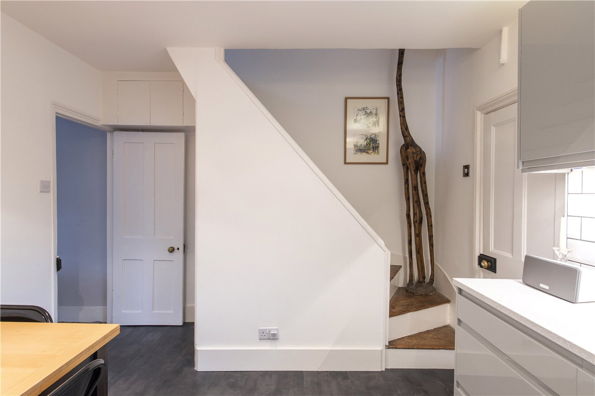 2 bedroom House, Fountain Road, London, SW17 - Sold, Image 8
