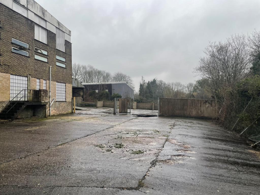 16925 Sq Ft, Evingar Road, Whitchurch, RG28 - Available, Image 1