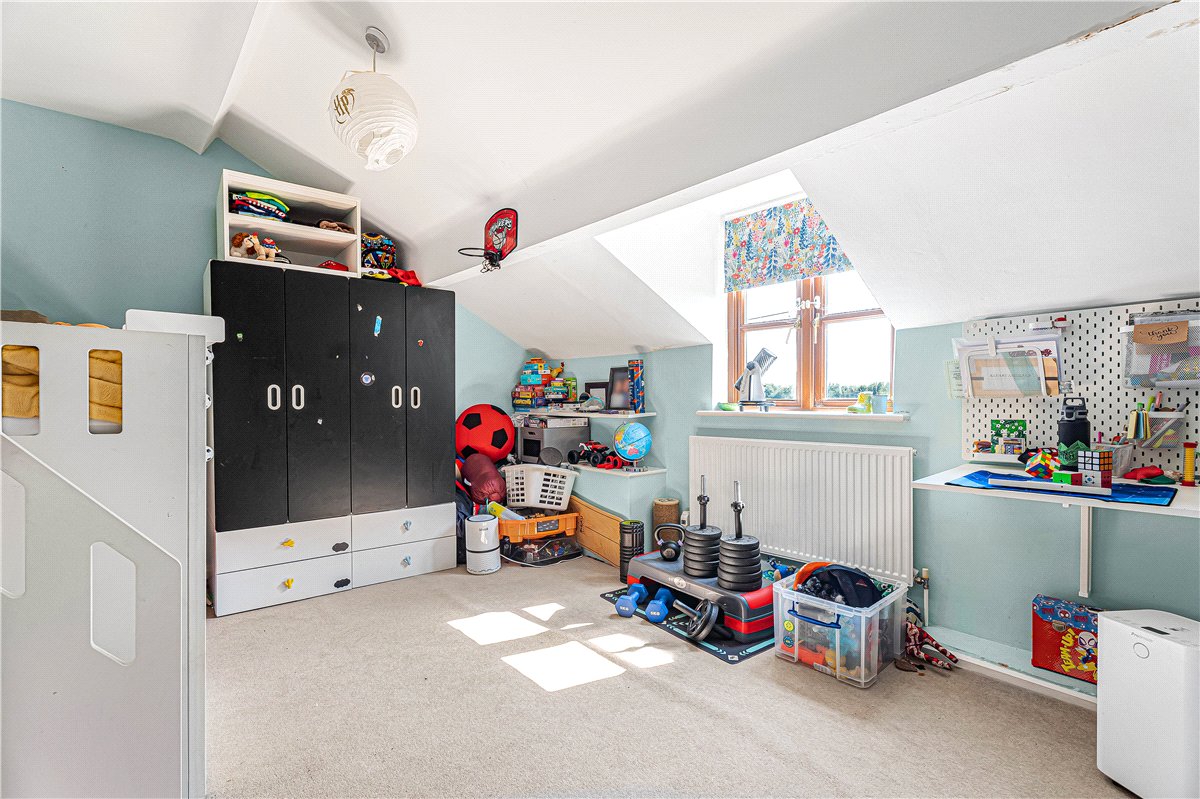 3 bedroom House, Oxford Road, Hampton Poyle, OX5 - Available, Image 17