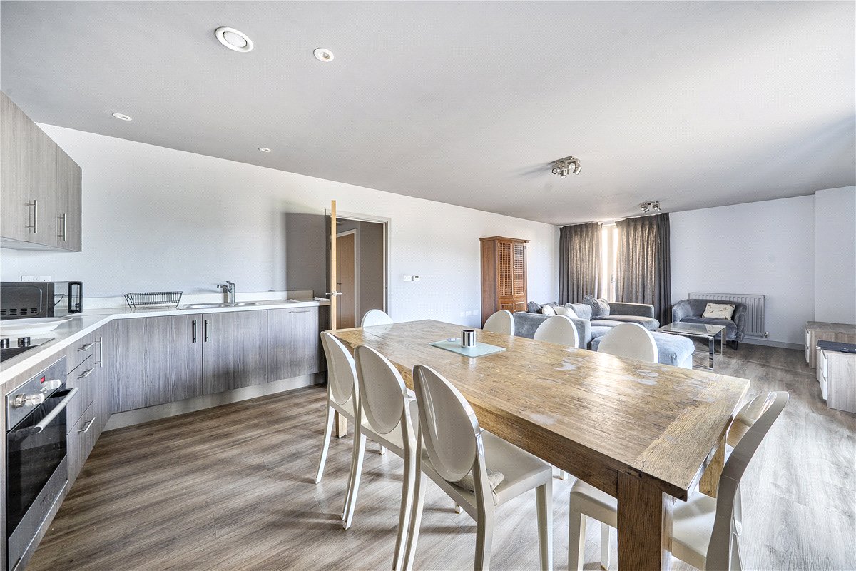 2 bedroom Flat, Percy Terrace, Bath, BA2 - Available, Image 10