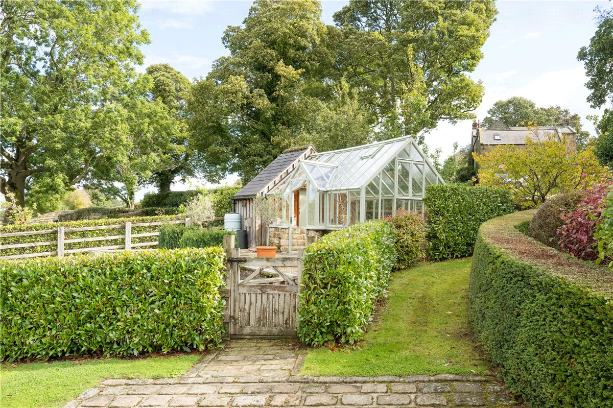 10 bedroom House, Felliscliffe, Harrogate, HG3 - Available, Image 31