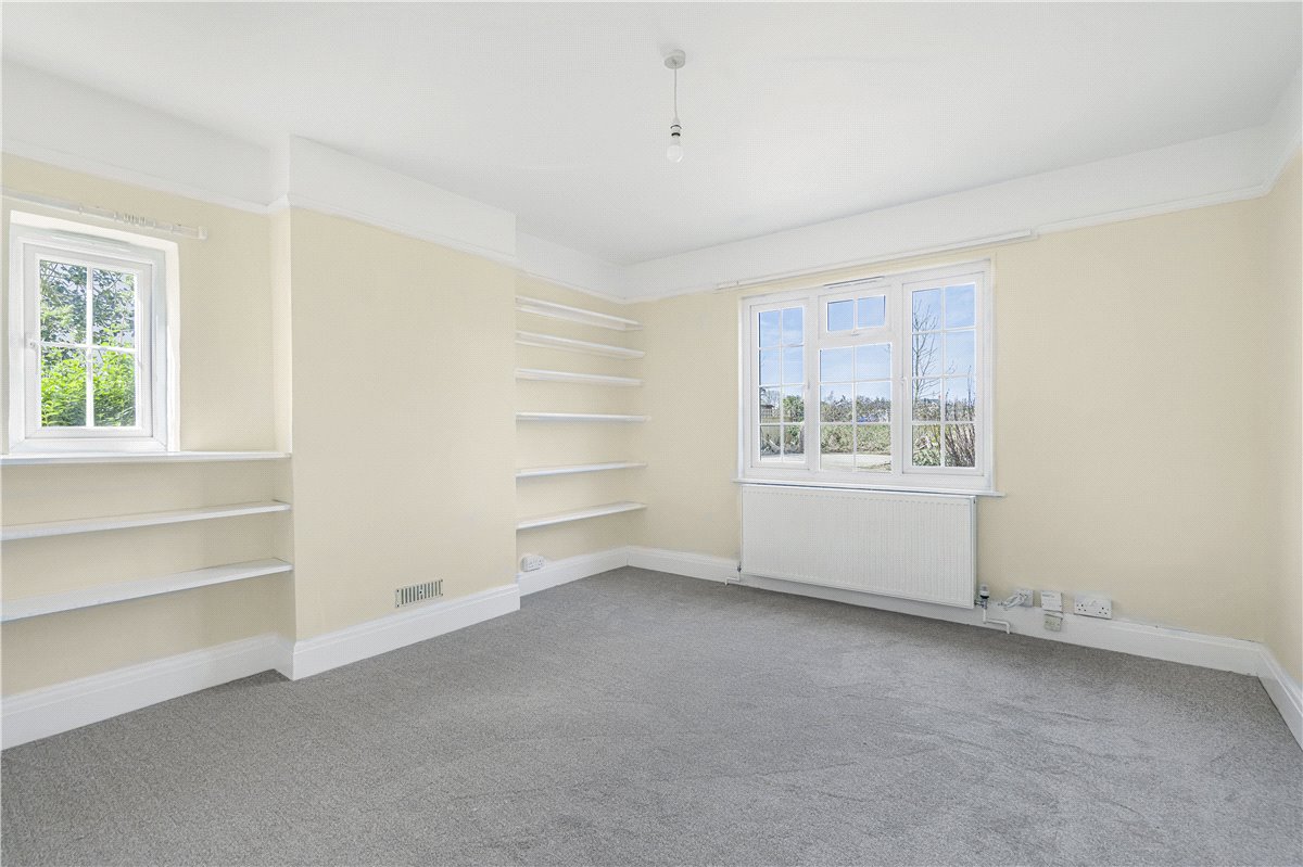 4 bedroom House, The Rise, Islip, OX5 - , Image 13