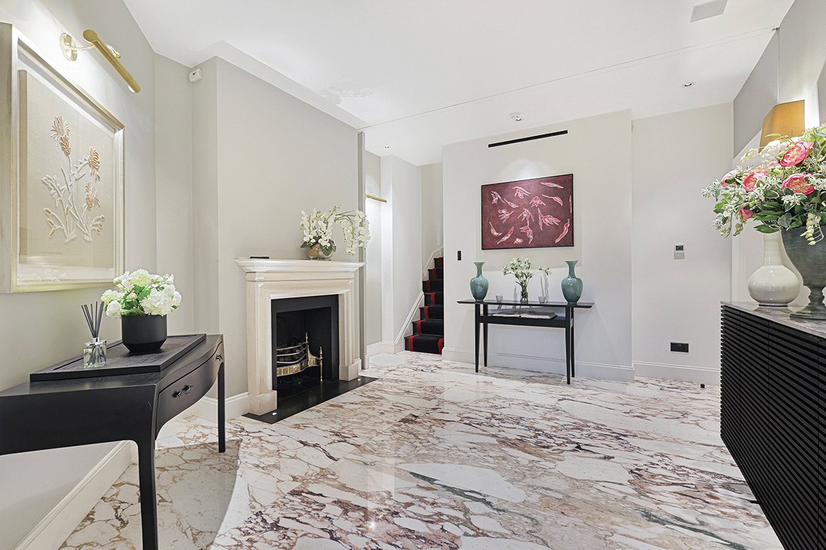 3 bedroom Flat, Pont Street, Knightsbridge, SW1X - Available, Image 21