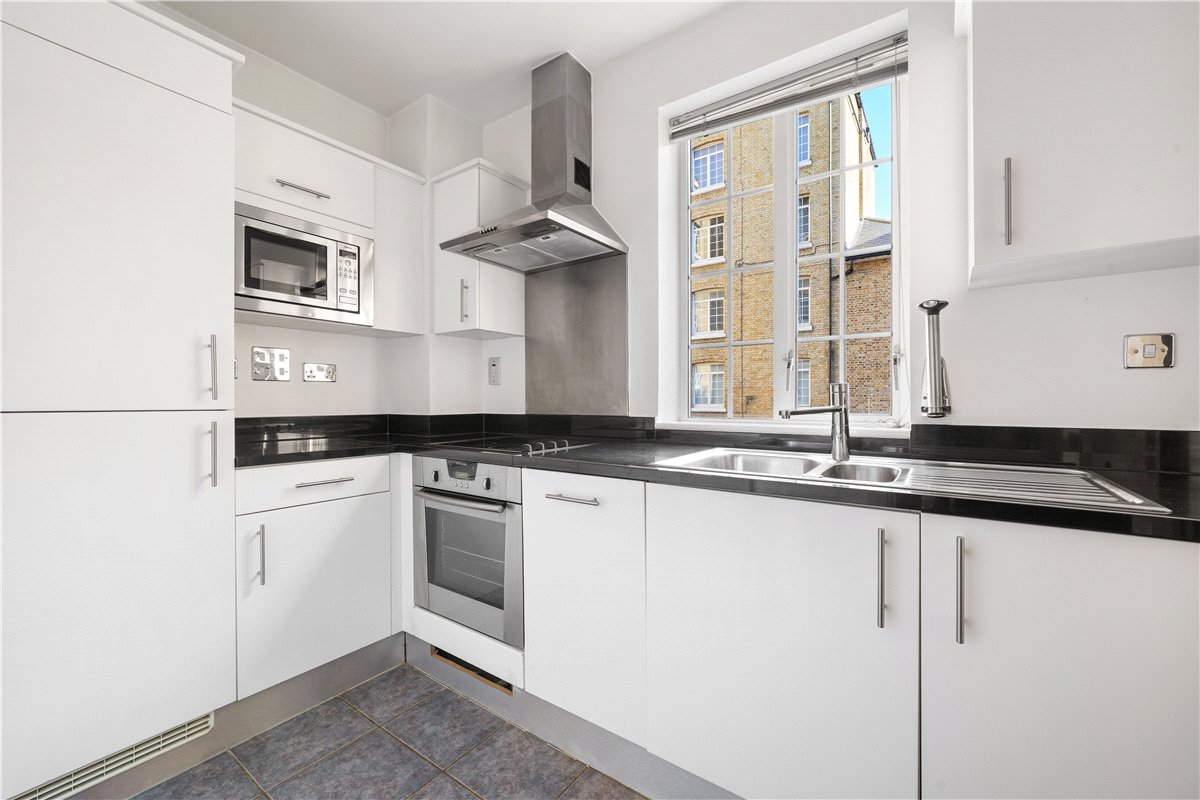 1 bedroom Cottage, Castlereagh Street, London, W1H - Available