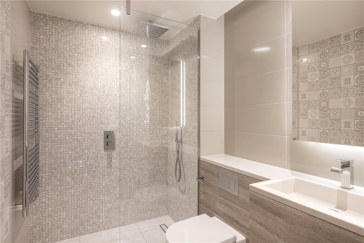 2 bedroom Flat, DAMAC Tower, Nine Elms, SW8 - Available, Image 11