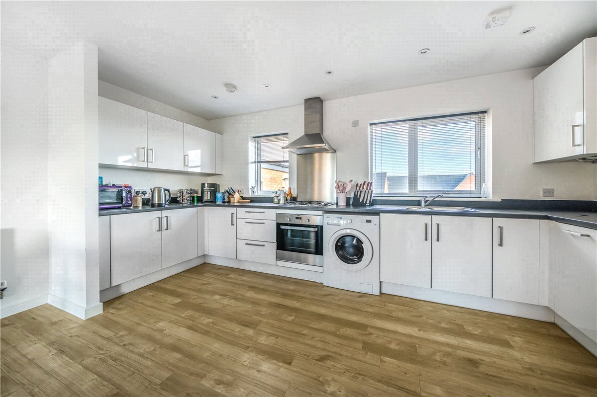 2 bedroom Flat, Longhorn Drive, Whitehouse, MK8 - Let Agreed