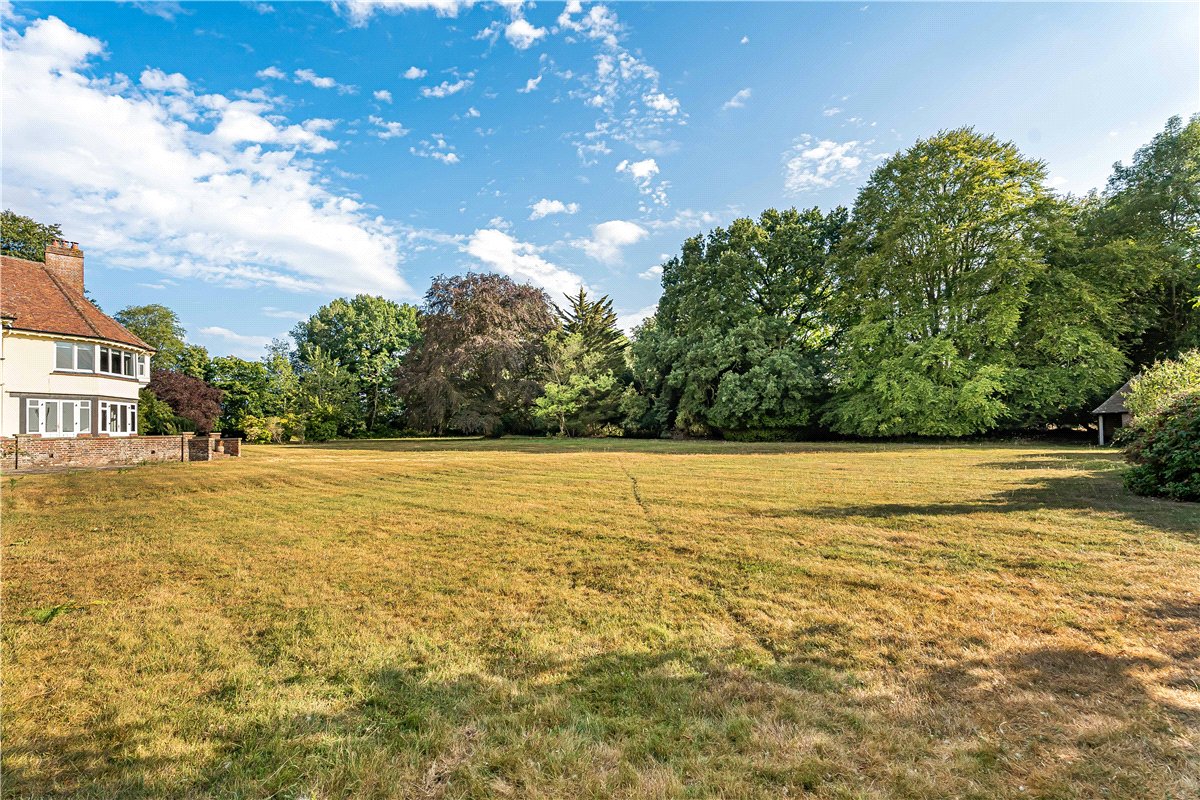 10 bedroom House, Frith Hill, South Heath, HP16 - Available, Image 26