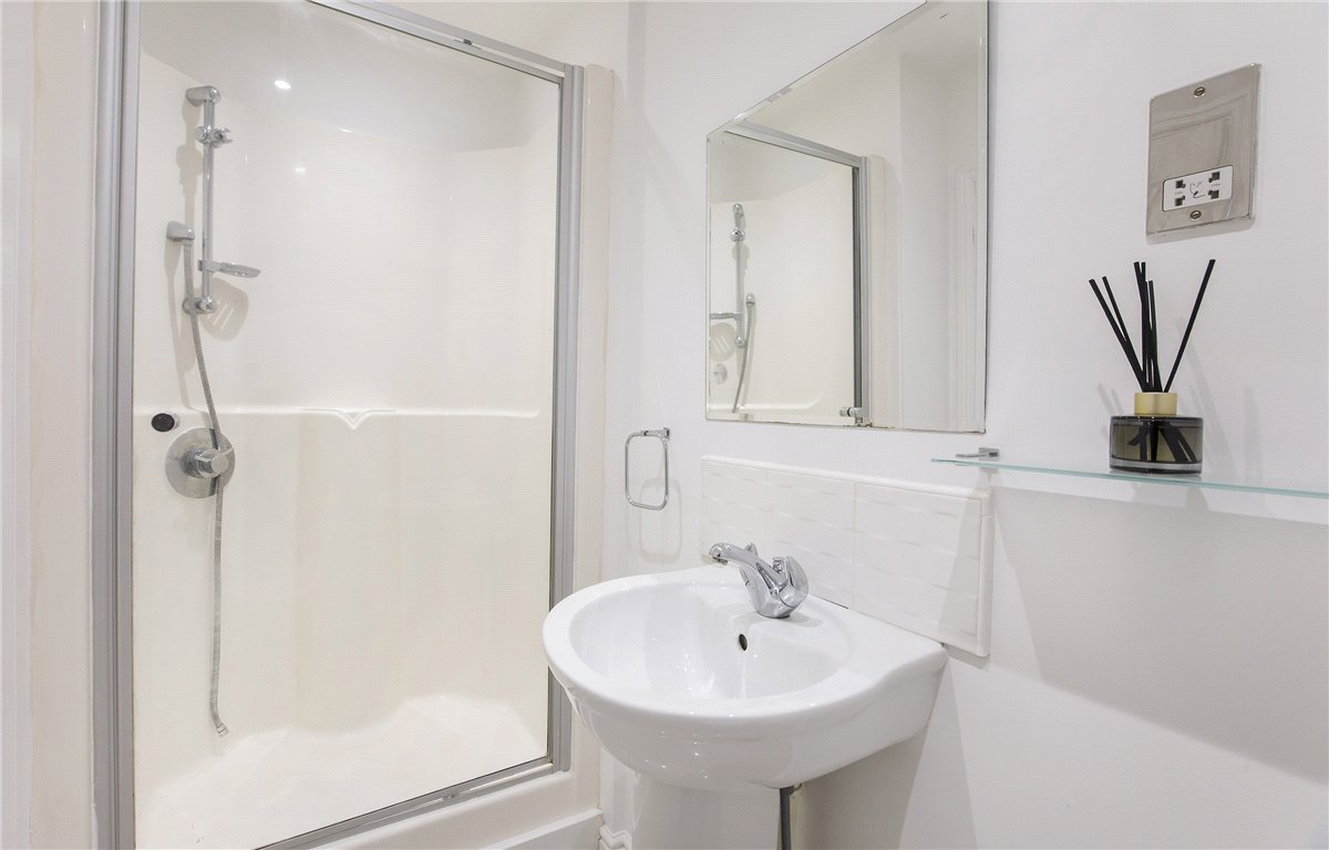 4 bedroom House, Coningham Avenue, York, YO30 - , Image 5