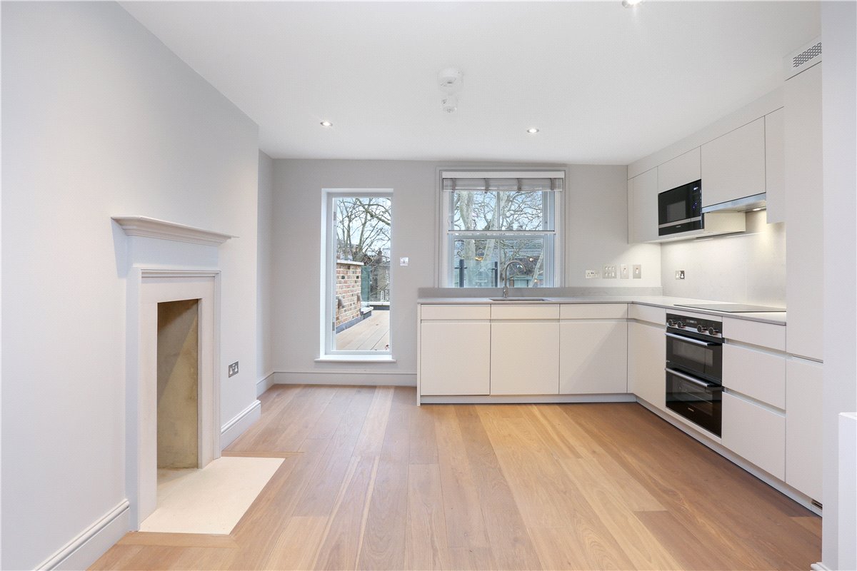 1 bedroom Flat, Manchester Street, Marylebone, W1U - Available