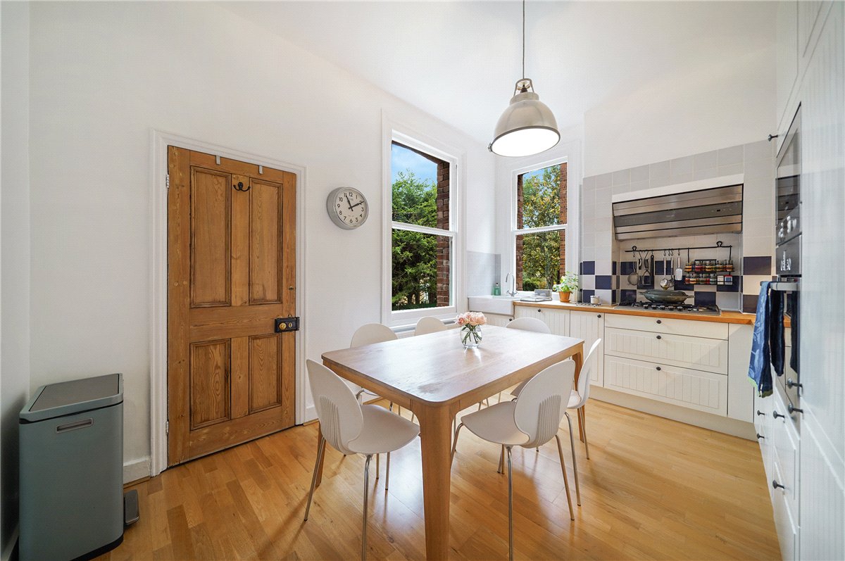 3 bedroom Flat, Bishops Mansions, Fulham, SW6 - Sold STC, Image 3