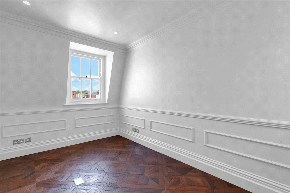 3 bedroom Flat, Eaton Place, Belgravia, SW1X - Available, Image 1