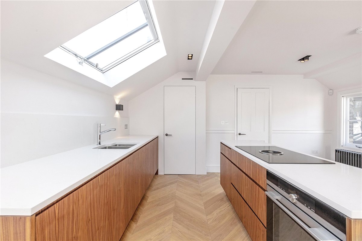 2 bedroom Flat, Weymouth Mews, Marylebone, W1G - Available, Image 5