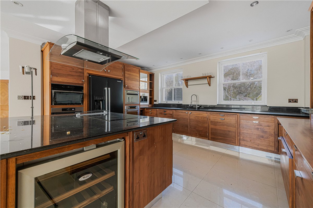 5 bedroom House, Binsted, Arundel, BN18 - Available, Image 15
