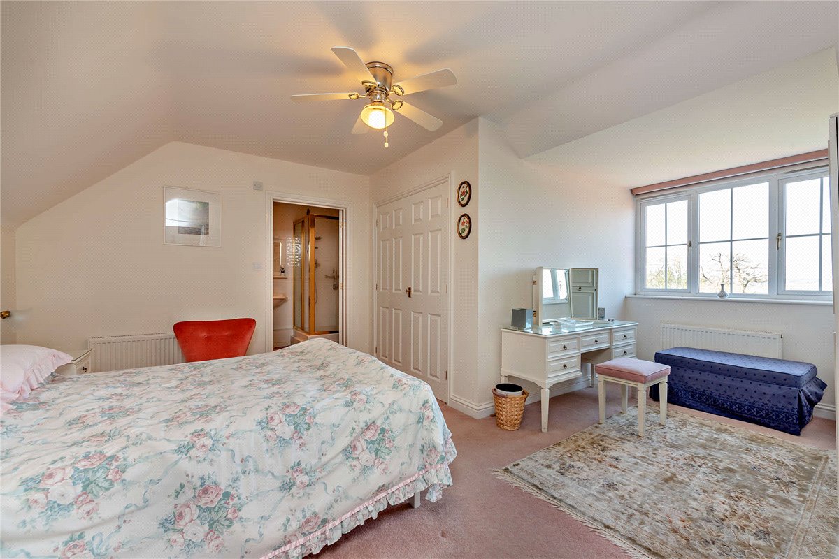 3 bedroom Flat, Woodridge, Newbury, RG14 - Available, Image 13