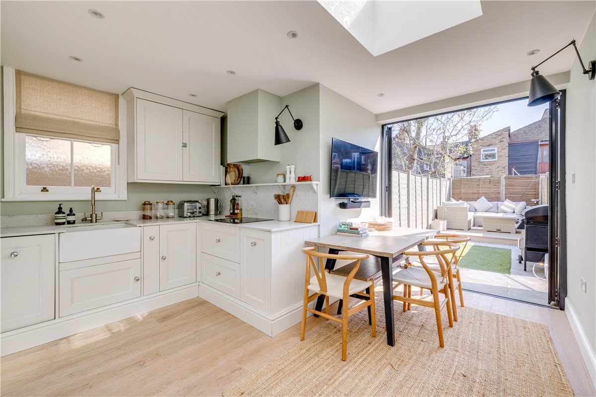 2 bedroom Flat, Trentham Street, London, SW18 - Sold STC, Image 11