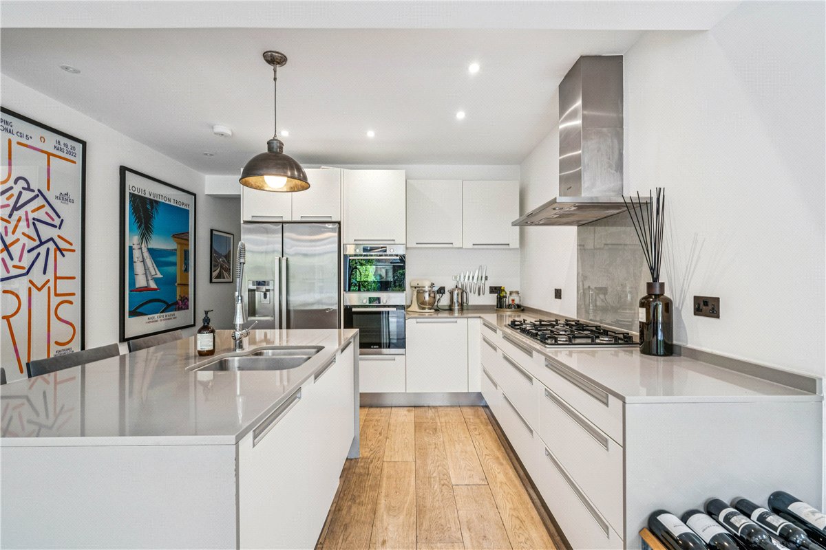 3 bedroom Flat, Greswell Street, London, SW6 - Available, Image 13