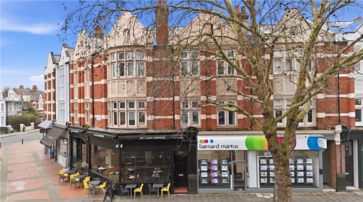 1 bedroom Flat, Chiswick High Road, London, W4 - Let Agreed