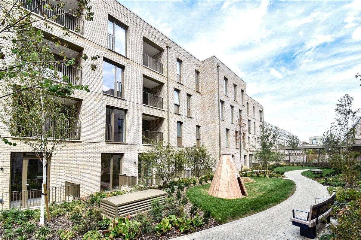 1 bedroom Flat, Appleton Way, Eddington, CB3 - 