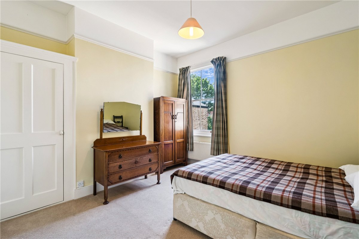 4 bedroom House, Finlay Street, London, SW6 - Available, Image 13