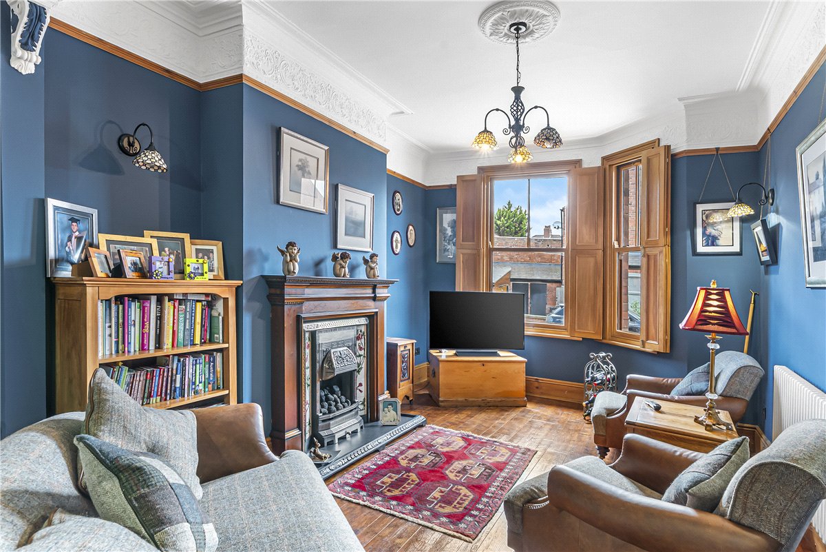 4 bedroom House, Cameron Grove, York, YO23 - Available, Image 2