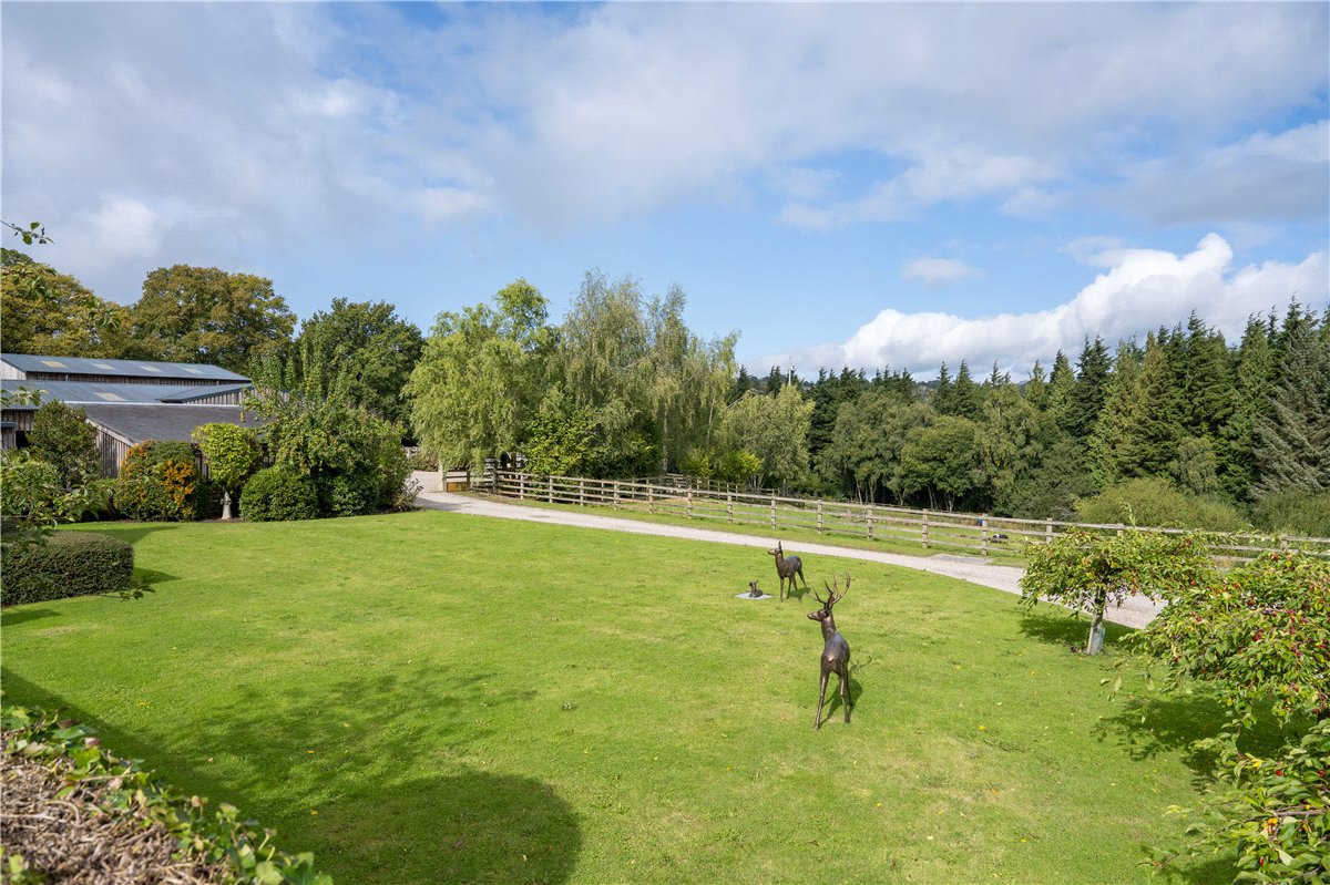 10 bedroom House, Felliscliffe, Harrogate, HG3 - Available, Image 29