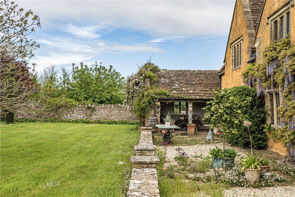 5 bedroom House, West Yatton, Yatton Keynell, SN14 - Available, Image 11