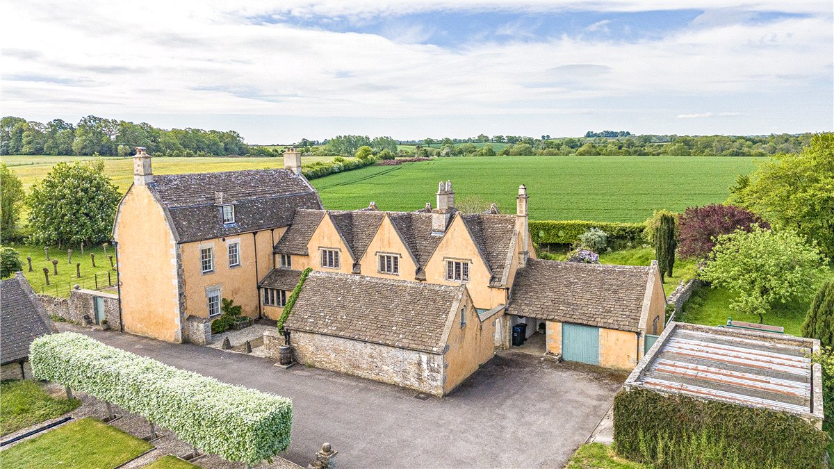 5 bedroom House, West Yatton, Yatton Keynell, SN14 - Available, Image 11