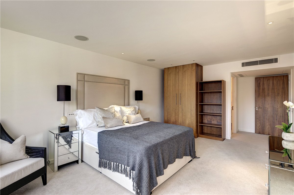 2 bedroom Flat, Imperial House 11-13, Young Street, W8 - Available, Image 7