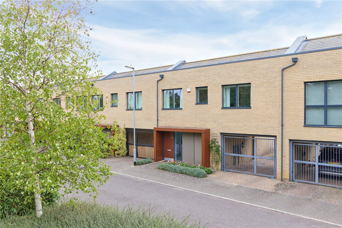 3 bedroom House, Glebe Farm Drive, Trumpington, CB2 - Sold
