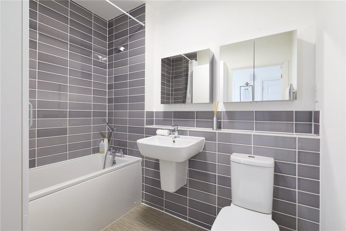 2 bedroom Flat, Osprey Drive, Trumpington, CB2 - Sold, Image 4