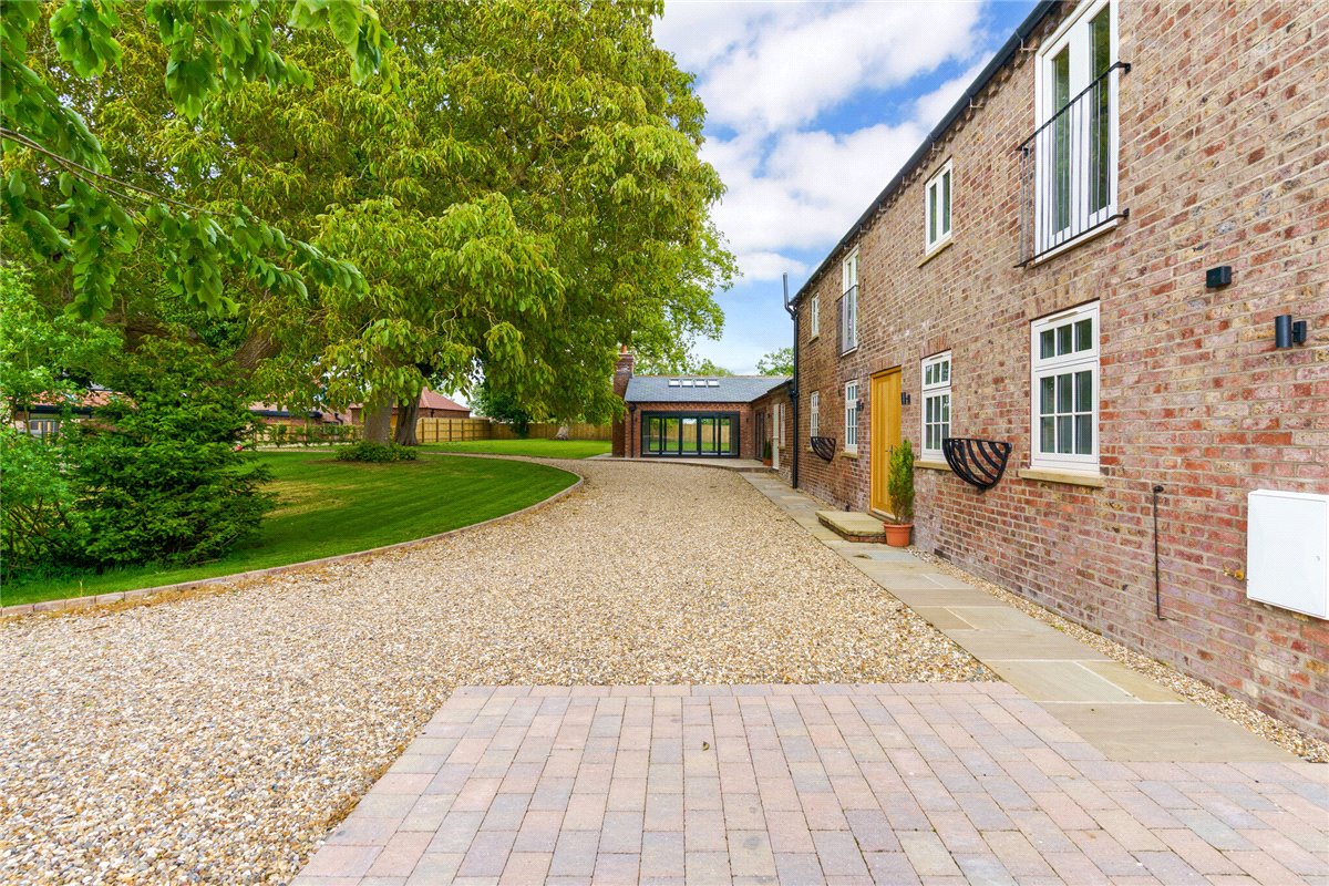 4 bedroom Barn Conversion, The Stables, North Dalton, YO25 - Available, Image 19