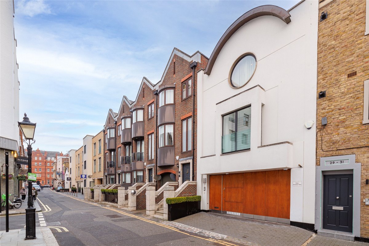 4 bedroom House, Cheval Place, Knightsbridge, SW7 - Available, Image 1