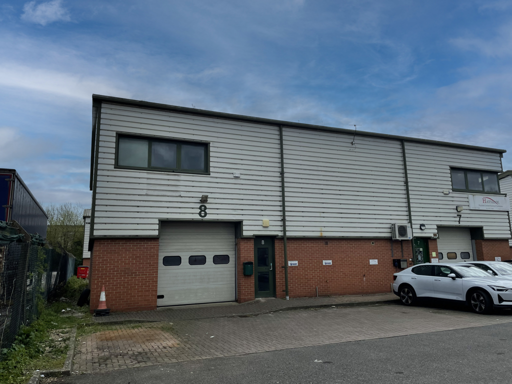1566 Sq Ft, Unit 8 Glenmore Business Centre, Witney, OX29 - Available