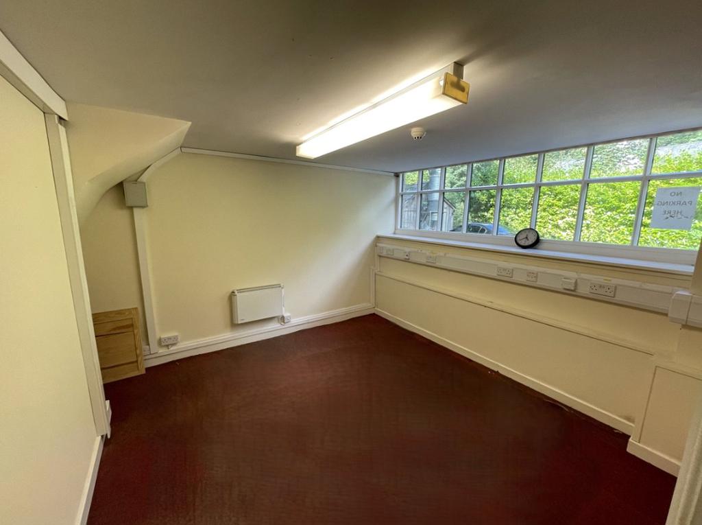 1553.01 Sq Ft, Tal-Y-Cafn, Colwyn Bay, LL28 - Available, Image 3