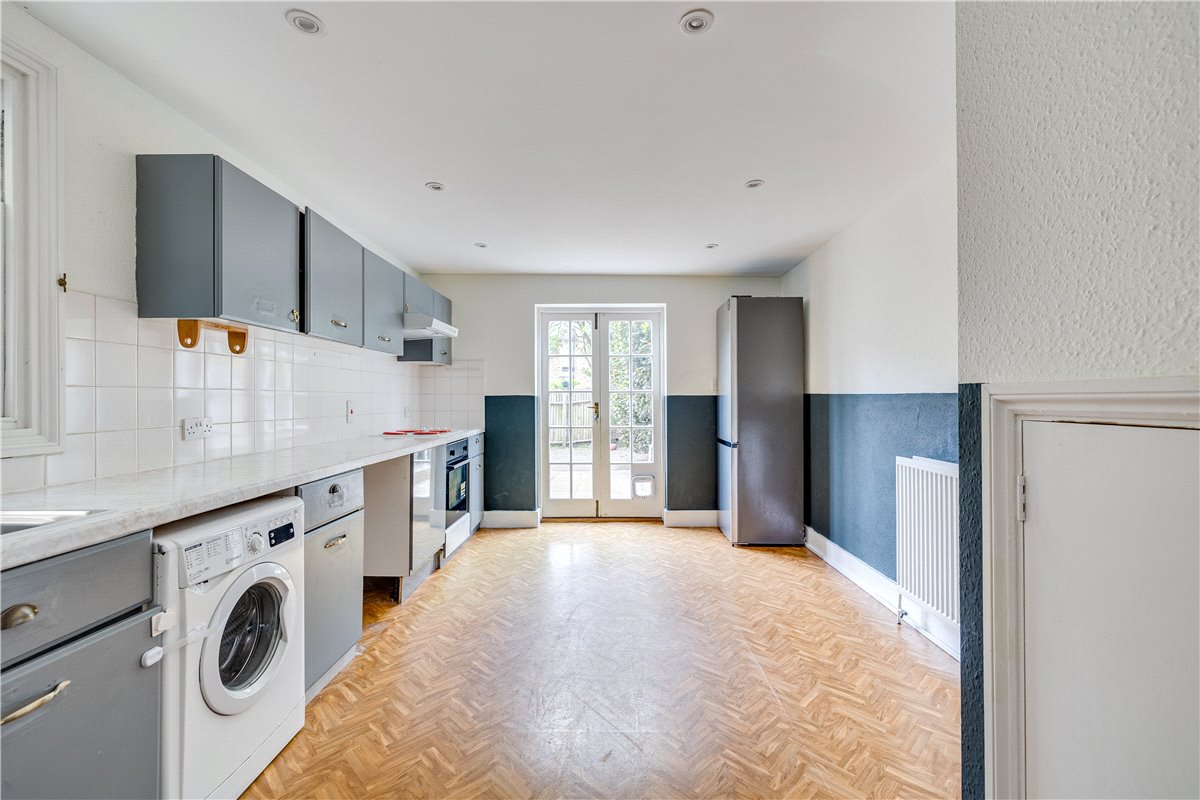 2 bedroom Flat, Cromford Road, London, SW18 - Sold, Image 9