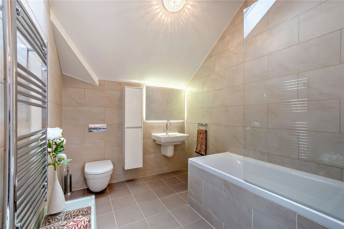 3 bedroom Flat, Sicklinghall Road, Wetherby, LS22 - Available, Image 10