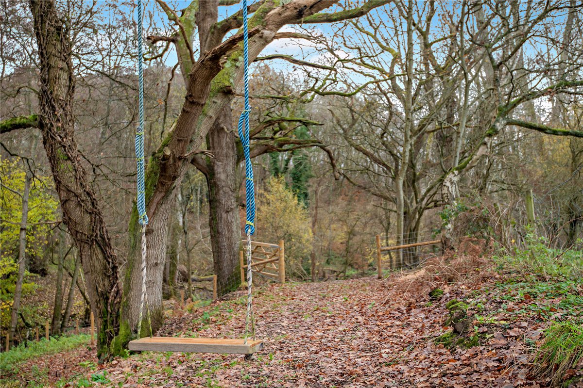 5 bedroom House, Crookham Common, Thatcham, RG19 - Available, Image 21