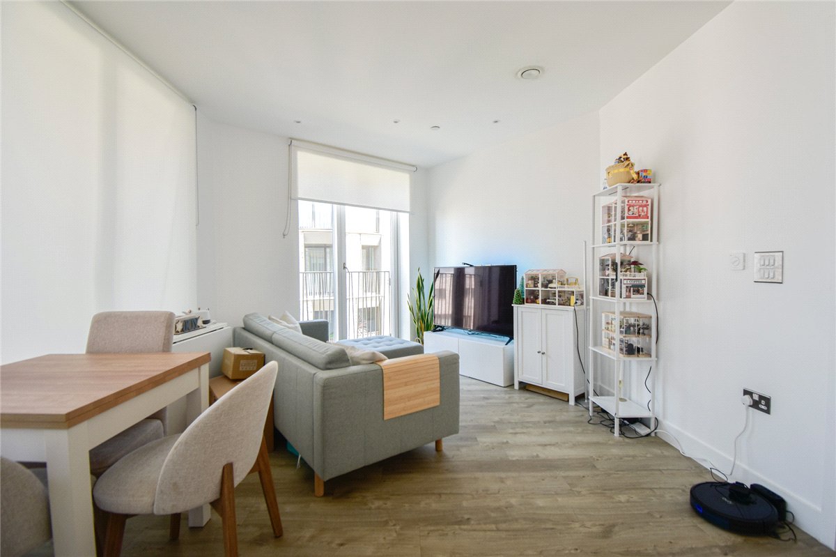 2 bedroom Flat, The Oak Building, Rudduck Way, CB3 - Let Agreed, Image 2