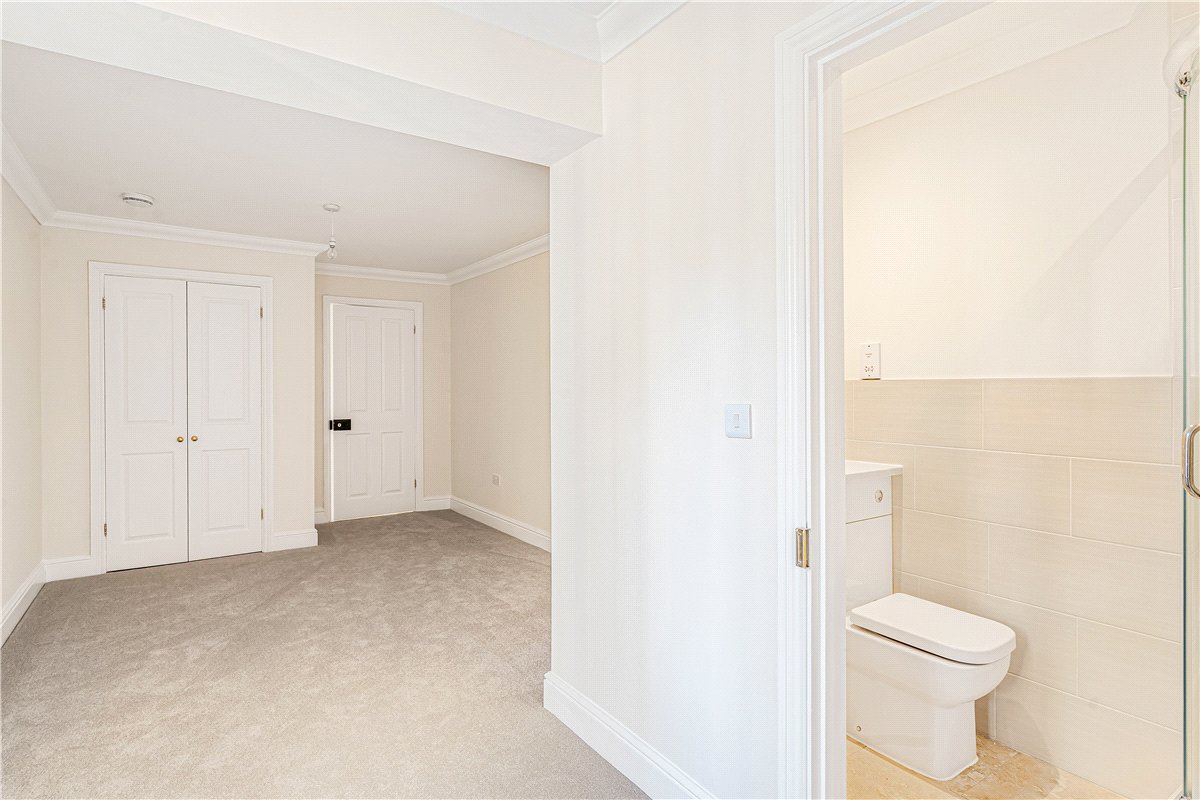 7 bedroom House, Nash Lee Lane, Wendover, HP22 - Available, Image 9