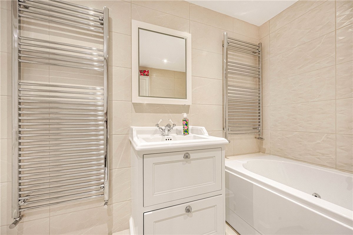 5 bedroom House, Forge Close, Milton Lilbourne, SN9 - Available, Image 9