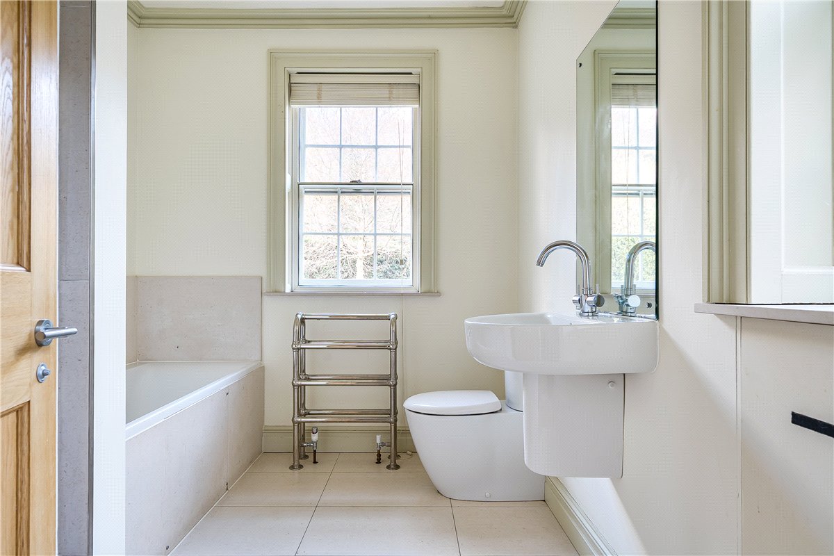 3 bedroom House, Badminton Road, Old Sodbury, BS37 - , Image 7