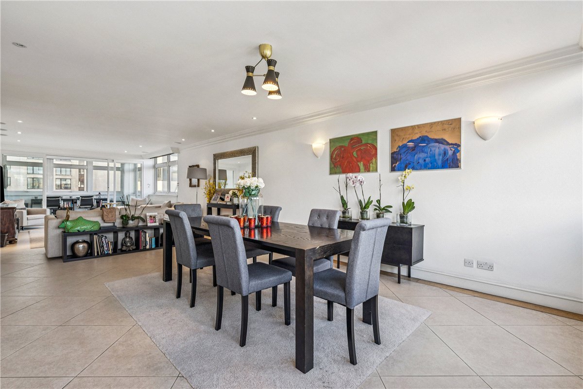 3 bedroom Flat, Park Towers, 2 Brick Street, W1J - Available, Image 4