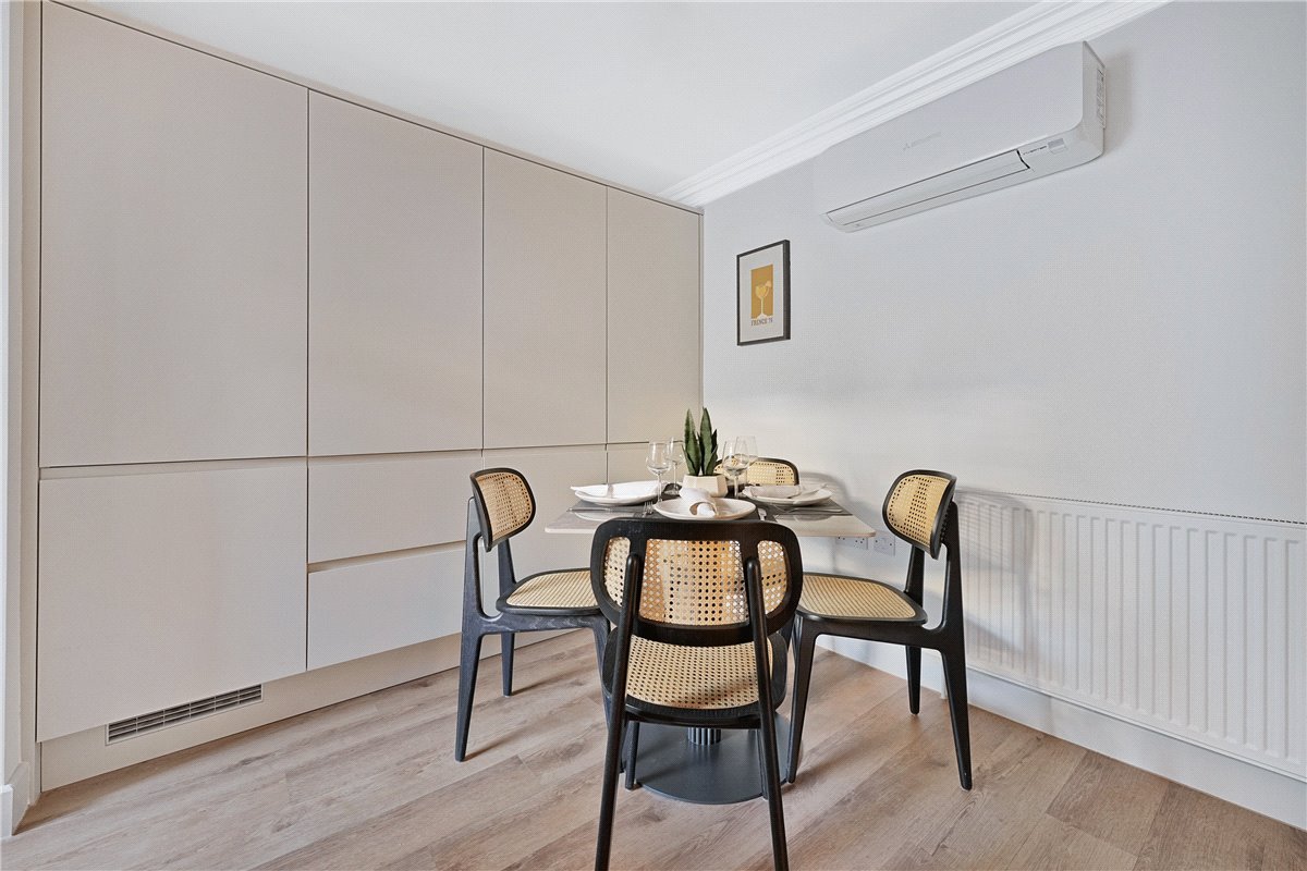 2 bedroom Maisonette, Beaufort Gardens, Knightsbridge, SW3 - Available, Image 22