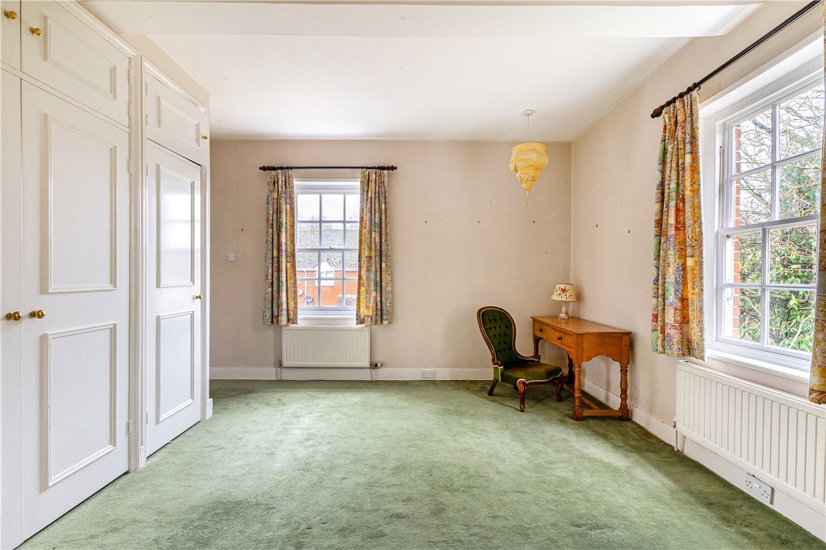 6 bedroom House, Farm Lane, Aldbourne, SN8 - Available, Image 12