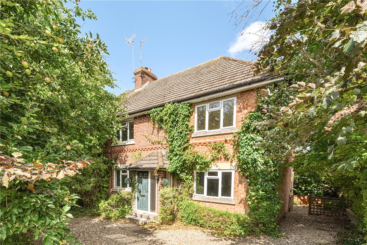 4 bedroom House, Andover Road, Upavon, SN9 - Sold