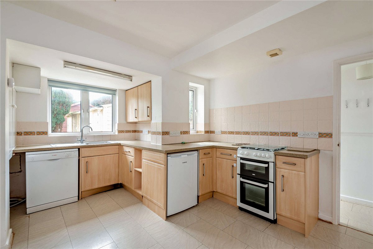 4 bedroom House, Bartlemy Close, Newbury, RG14 - Sold STC, Image 2