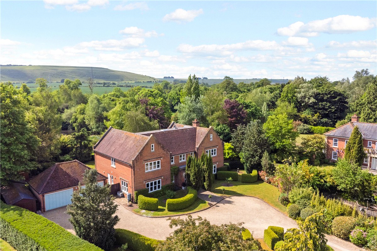 7 bedroom House, Milton Lilbourne, Pewsey, SN9 - Available, Image 1