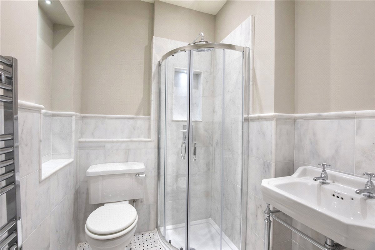 4 bedroom House, Precentors Court, York, YO1 - Available, Image 4