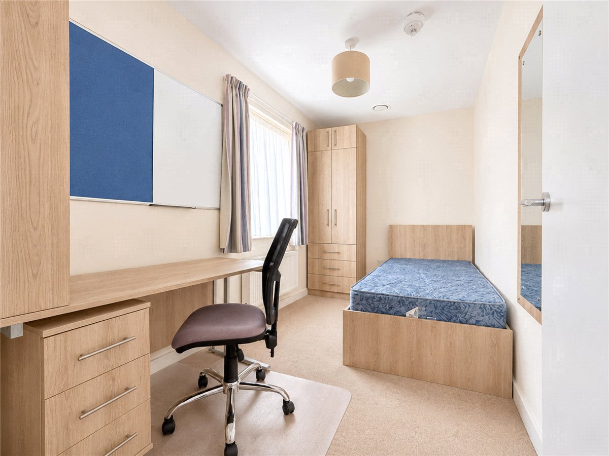 3 bedroom House, Royal Way, Trumpington, CB2 - Sold, Image 13